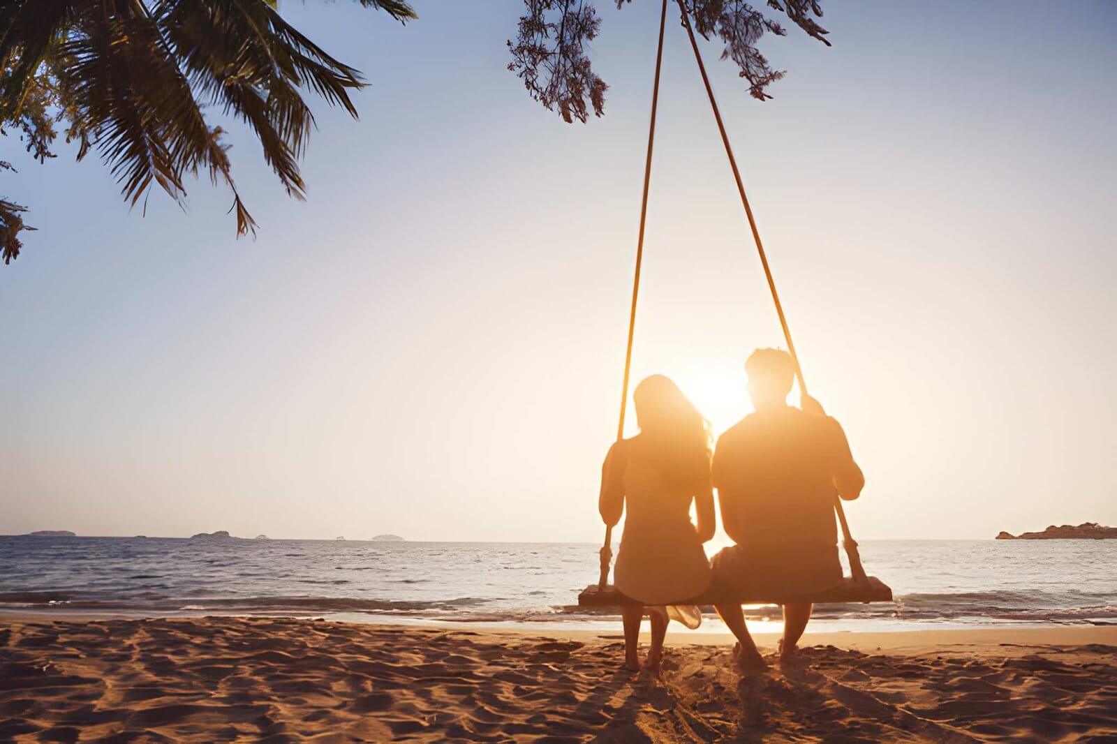 Roami app interface showing automatic eSIM price comparison and cheap data plans