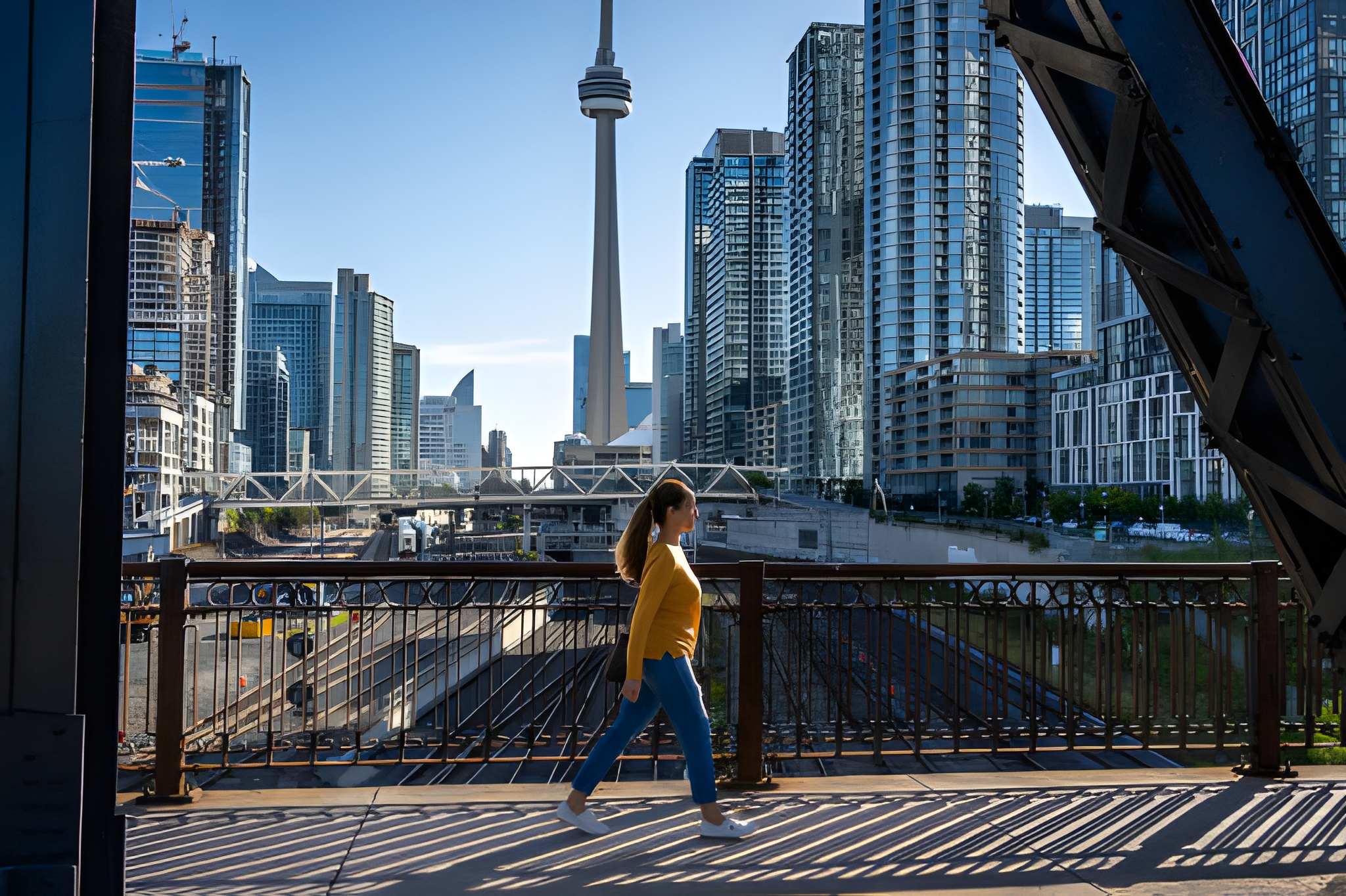 USA and Canada eSIM: Best Cross-Border Plans Compared